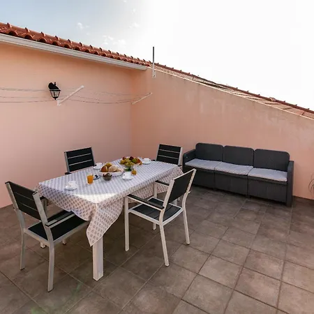 Celia Appartement Arco da Calheta (Madeira)