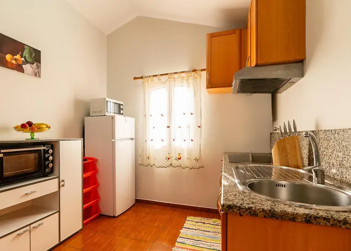 Celia * Arco da Calheta (Madeira)